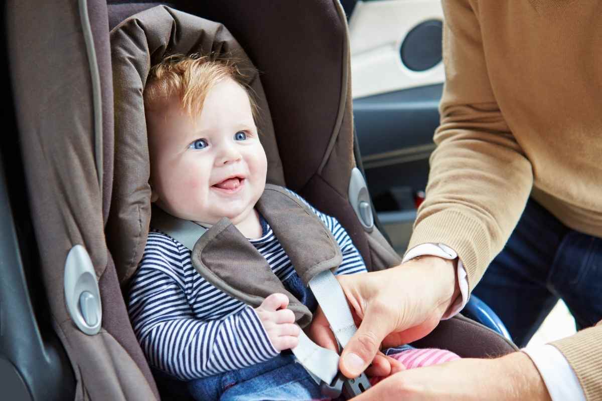 Cadeirinha: Idade e Regras para Transportar Crianças no Carro